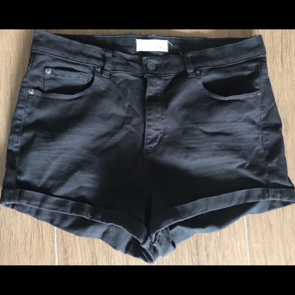 Garage Pants - 2/$20 🛍 Garage • Retro High Waist Shorts • sz 11